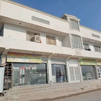 وبركاته بناية للبيع المساحة 250م عنوانها الصابيات شارع الاعمده تحتوي ع...