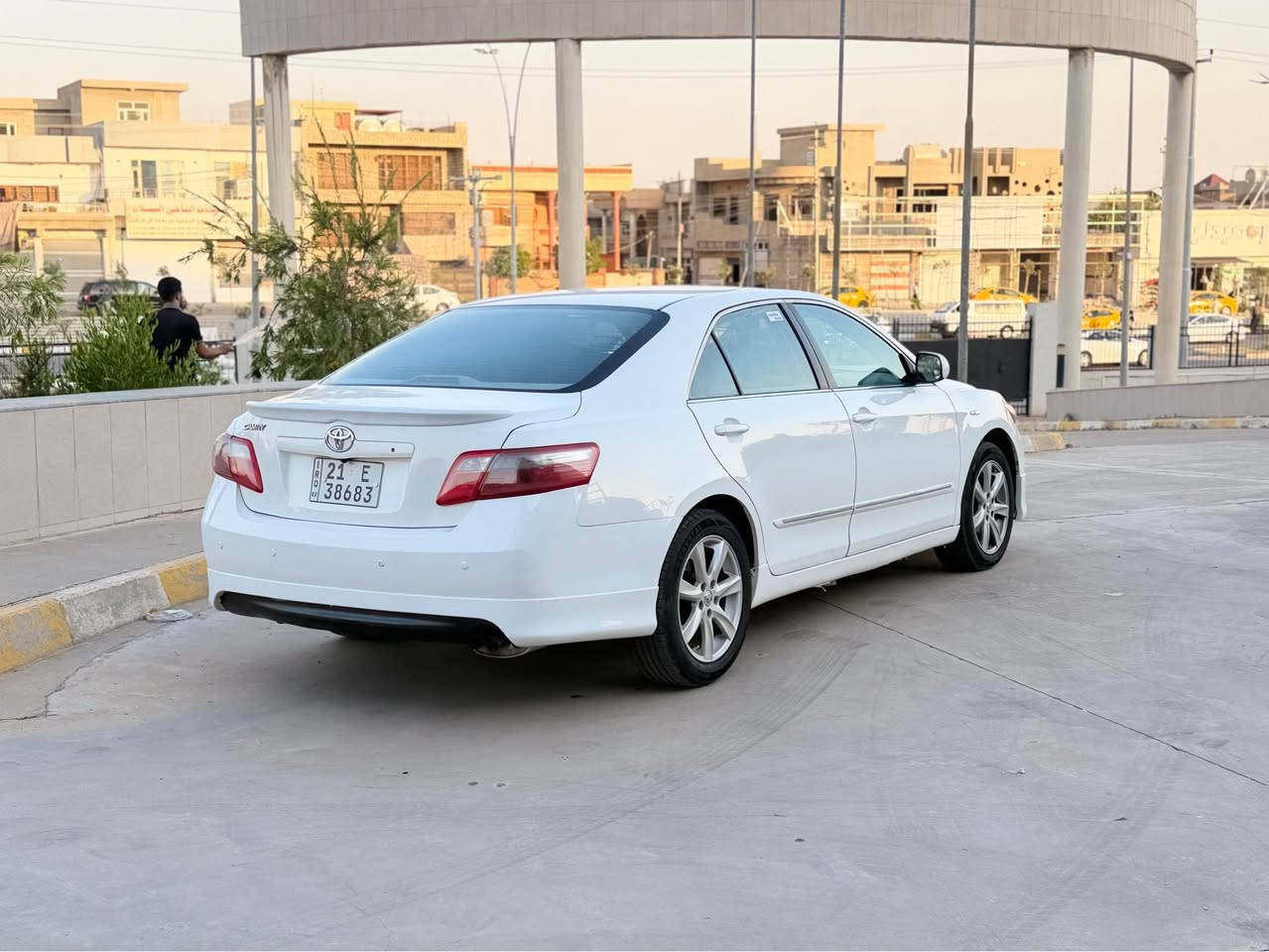 سلام علايكم 
كامري موديل ٢٠٠٨  خليجي مصفات gl
تحكمات استير تحديد سورعه شاشه كاميره حساس خلفي داخل اصفر 

رقم جديد دولي سنويه جديد هزه جديد  
شرط تحويل و كاله 

كير محرك بشرط لا صوت لا صرف لا بخار
سيار احل من صور

سياره بي بس بونيت صبخ بدون دواخل بدون ايرباك

سعره ١٠٢ بي مجال قلليل
*********** كركوك, العراق
