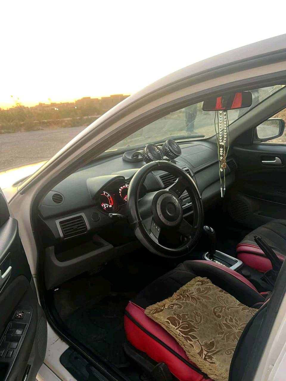 بغدادسلام عليكم ورحمه الله وبركاته .
سياره براتون برسونه .
موديل ٢٠١٣ .
اللون ابيض .
المحرك ١٦٠٠ سبورت .
رقم بغداد  مشروع وطني  صالح لغايه ٢٠٢٦
مري جوانب لد .
سياره بلاديه مابيها ضربه ولا بيها صبغ وكشر نضيف.
محرك وكير خير من الله .
تبريد وتدفئة فول .
السياره ماشيه ٩٢ مايل حقيقي 
السبير مال شركه ممتحرك بعده ببراغي الشركه. 
السياره  باسم واستخدام موظفه 

السياره سعر 78 ورقه وبيها مجال حك الجيه 
للتواصل :  ***********