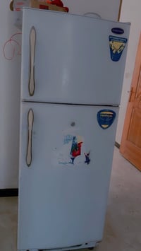 ثلاجة • للبيع