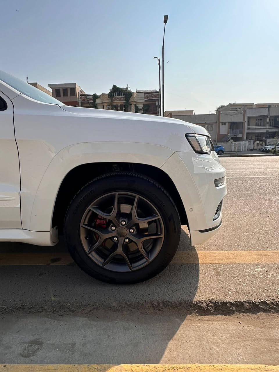 سلام عليكم للبيع جيب اس  ام رادار   S 2020 ( خـليـجـي )
ماشيه 38 ميل 
فول فول مواصفات فورويل بارنوما فتحة 

السياره كفاله عامه من الصبغ او البارد كير مكينه كلها كفاله عامه
عدا كارت تحت بك لايت بسيط و رصعه ب باب سايق ع كد 5سانتيم. تم سحب ب جهاز لا تكحيل ولا كارت

 ( وكاله هارلم) ام الرادار

مكينة  3600 6 سلندر  

 سقف بانوراما 

 كشنات جلد اسود و احمر+ كهرباء + تدفئه + خزن ٣ وضعيات 

 نظام النقطة العمياء 

 ويل حجم 20 بلادي سبورت 

 نضام خاص للطرق الوعرة 

تشغيل عن بعد 

مري كهرباء 

 مرايا متحسسة للضوه العالي 

 بخاخات لتنضيف اللايتات الامامي

 نظام تشغيل واطفاء المحرك اوتماتيكي للتوفير وعدم صرف الوقود عند الايقاف (AUTO START SYSTEM)

 

وضعيات قيادة التحكم بيهم عن طريق الماوس 

لايت زنون امامي ولد خلفي 

 تخم تاير جديد

اوتو بارك

 ستيرن كهرباء + تدفئه ستيرن 

 ريموت كنترول عدد 2 

 حساسات خلفية امامية

مكان السياره بغداد 

للاستفسار :***********
