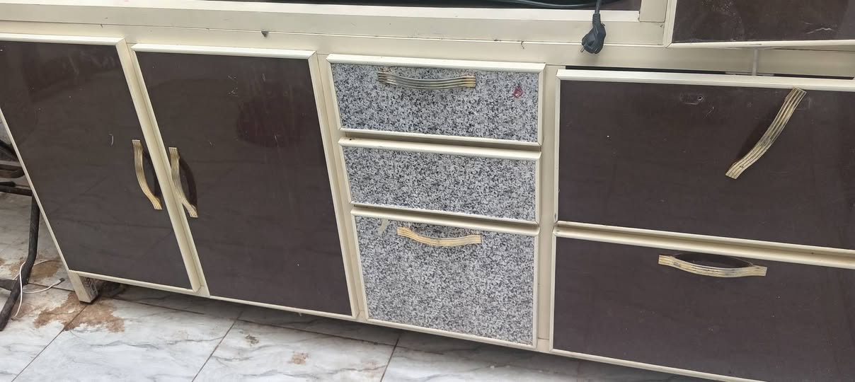 كاونتر مترين ونص احطاطه ٣٥٠ وبي مجال


**إذا كنت صاحب هذا الإعلان وتريد حذفه لأي سبب، رجاءا أرسل رسالة إلى الدعم الفني**