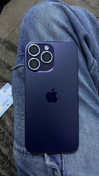 جهاز 14 برو ماكس بطاريه 81 وتر السعر 850 رقم07834061767