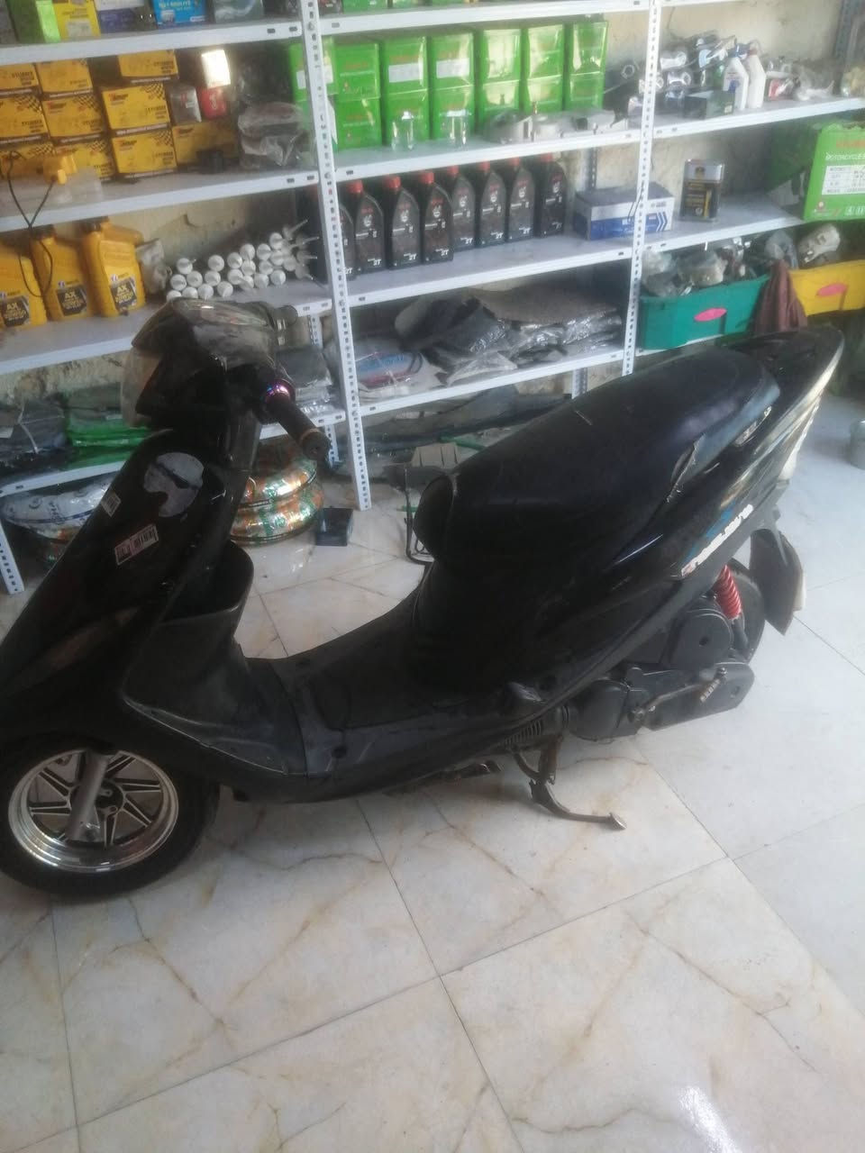 سلام عليكم دراجه ماكس عدله 55 البيع سعر 500 وبيها مجال العنوان ناصريه شارع عشرين مركز *********** فقط واتساب
