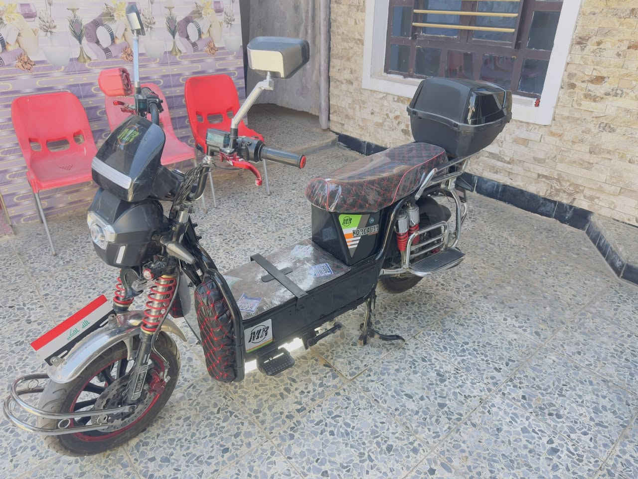 السلام عليكم جبلي كوري ام ار موديل 2026 صارله 5 اشهر من طالع من الجمعية 6 بطاريات على الفحص الماطور بصمه وتشغيل عن بعد كلشي بي شغال نقصه بس اللد اللي على اليسره انكسر ومالكيته مكاني الجولان حجز ومراوس ماعندي
السعر 575 وبي مجال سعر ببلاش 
***********
***********
