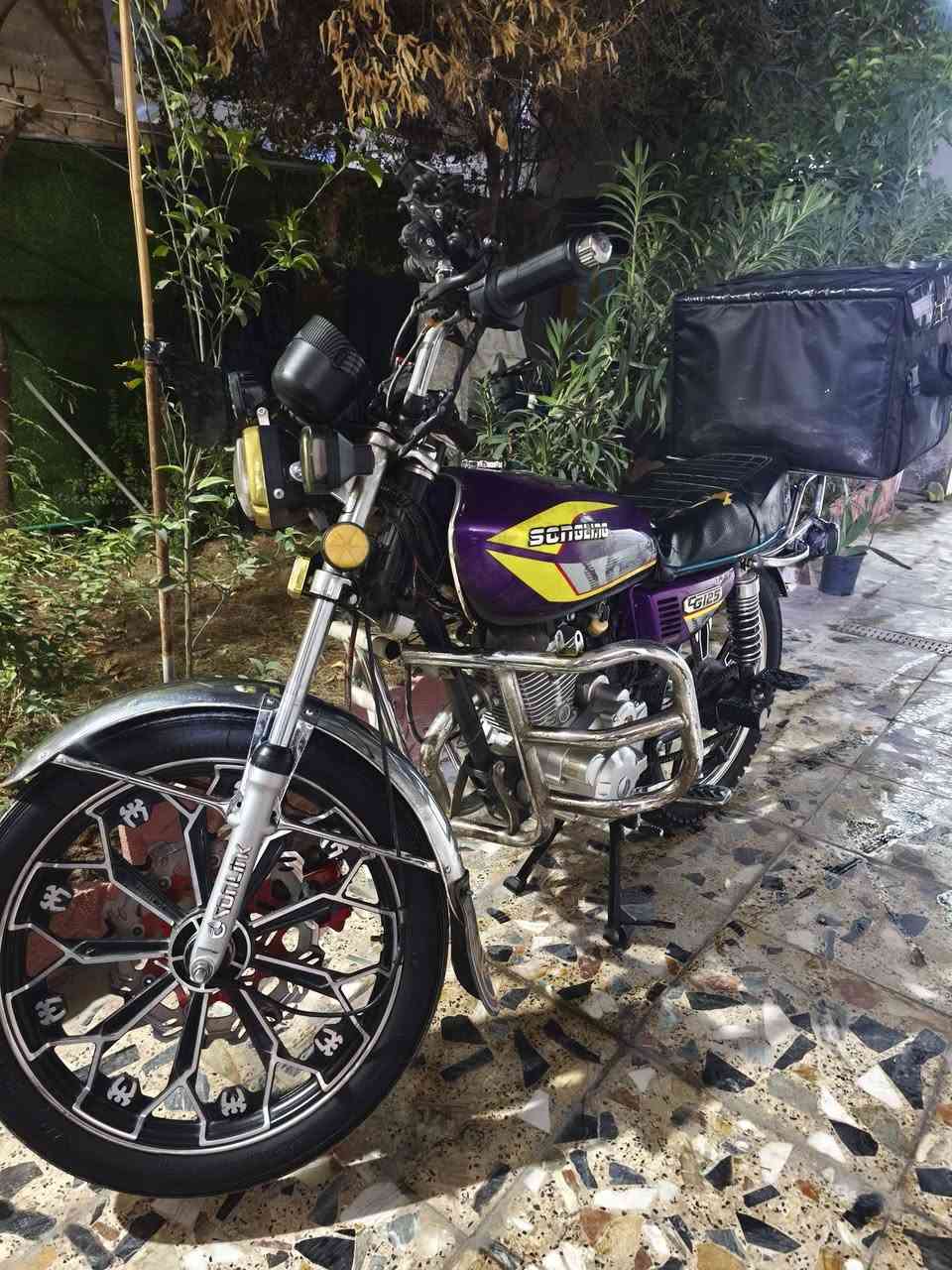 سلام عليكم دراجة سونلك ايراني 5 كير 2024 دراجة نظيفة خير من اللة احلى من الصور ماشية 23 الف السعر 700 وبيهة مجال مگاني مدينة الصدر
 رقمي ***********
