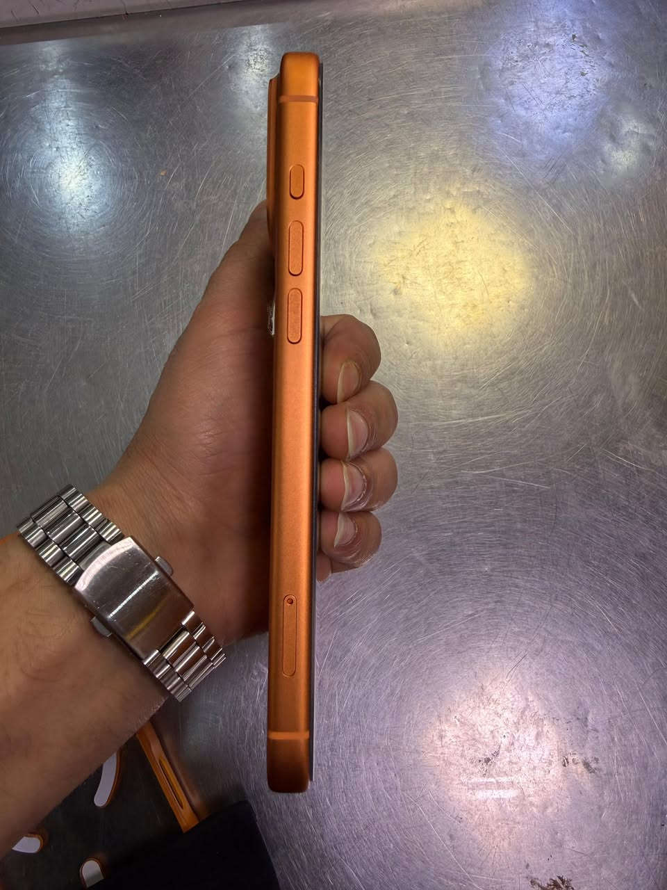 ايفون 17 برو ماكس ذ256 دبل سيمكارت وليس ايسيم مستعمل اقل الشهر السعر مليونين و150 الف مشحون 45 مرة بس مكاني الكاظمية رقمي ***********
