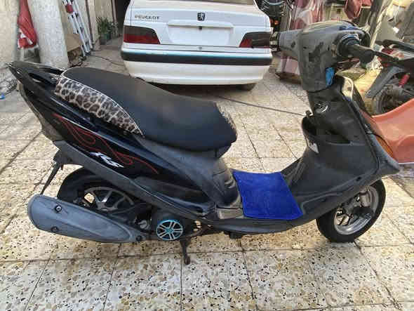 سلام عليكم دراجه للبيع  كلها بلادي بكاني لامين الثانيه رقمي *********** سعر (900)وبيها مجال
