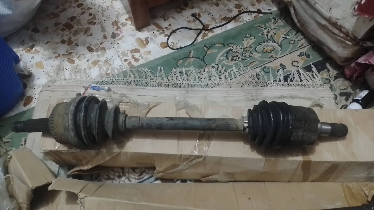سلام عليكم عندي غراض برسونا ٢٠١٣
تليفون ***********
