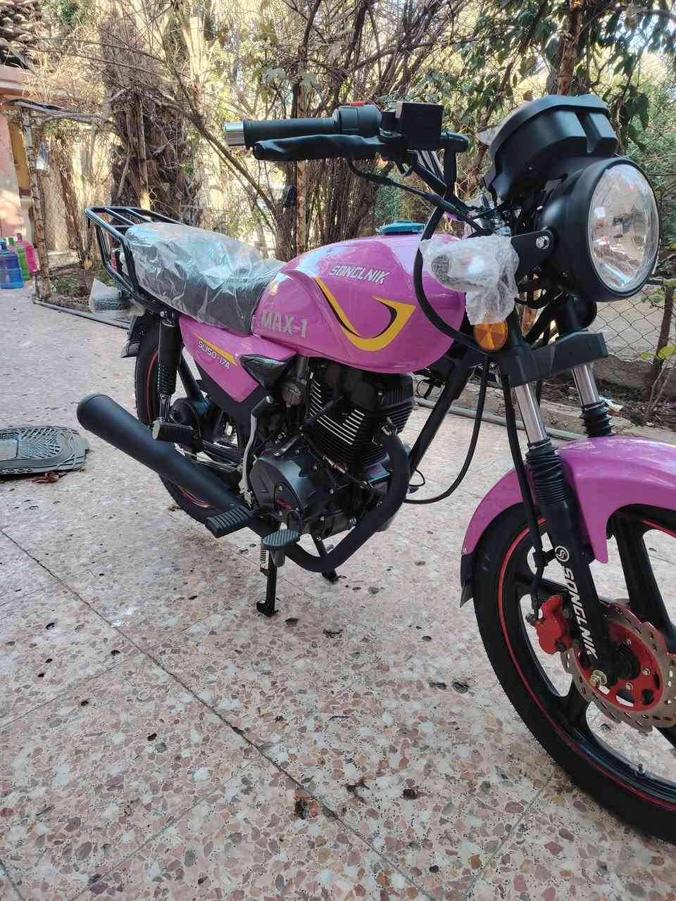 لاستفسار أكثر بغداد الشعب قرب مدرسه عبد المحسن الكاظمي *********** لبيع بنقد وتقصيد
