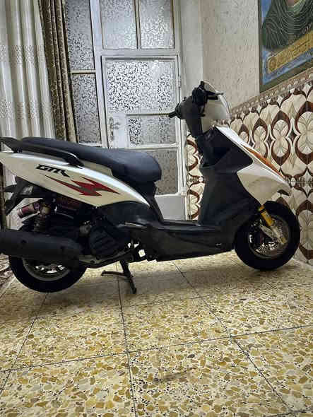 البيع دراجه جيتي آر دراجه نضيفه حيل صاله سبوعين من نازله رمبه بيه كلجات رياضي امامي وخلفي بوشه٥٥ دبلات رياضي امامي وخلفي سعر 1350 وبيه مجال مكاني مدينه ال صدر ال حبيبيه***********
