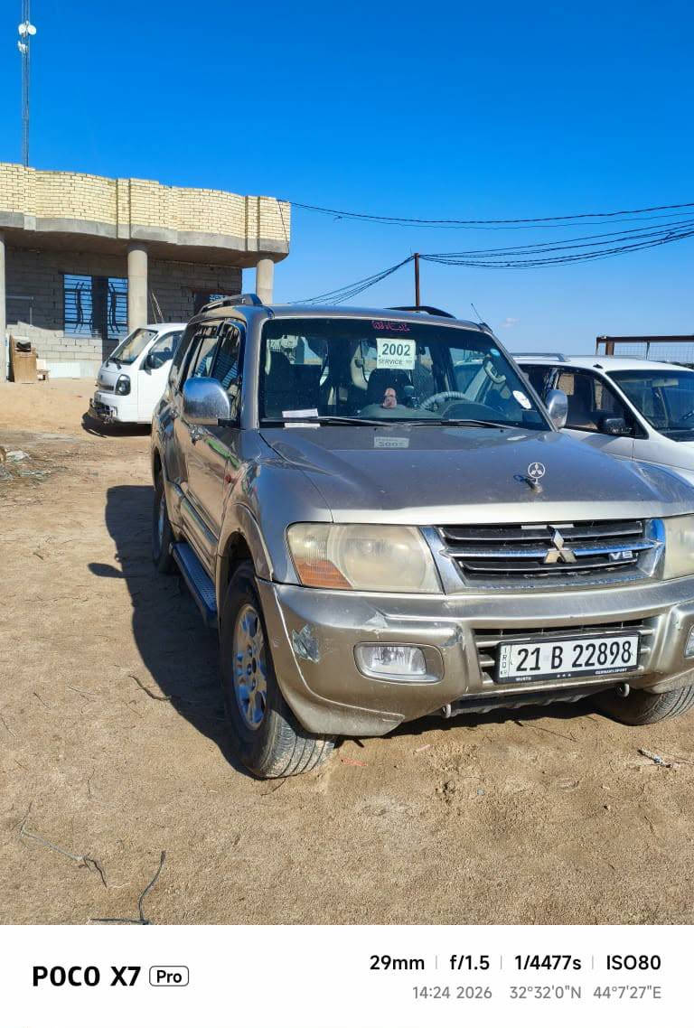 سلام عليكم سياره باجيرو للبيع مكينه كايمه كير كفاله تماتيك فورويل حساسات خلفيه كاميرات 2002 حداديه جديده تخم تاير جديد سياره مصبوغه عام جماليه فقط مابيه ضربه سبير تعليك سياره حلوه أحله من صوره مكانه كربلاء المقدسة طريق نجف عربلاء عمود 1140 رقمي للتواصل ***********. سياره للبيع أو المروس حسب القناعه سعره 65  وبيه مجال أسياره تمشي بس بيه صوت بل مكينه
