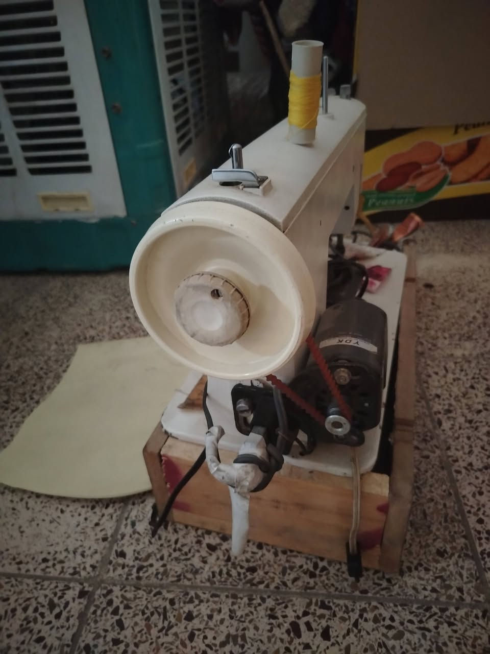 اسلام عليكم  للبيع مكينه خياطه باب اول نضيفه  الشراي يجي خاص او *********** مكان بغداد شهدا السيديه
