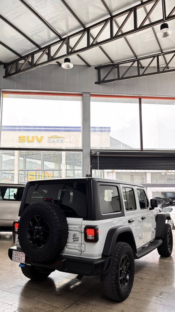 Jeep wrangler willys 2024
٢ قعة صبغ باب خلفي و جملوغ خلفي
السيارة ماشية ٢٠ الف ميل 
29.500$
***********
