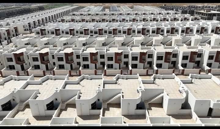 وحدة سكنية للبيع في مجمع الرياحين السكني في زون  Bركن 200م بناء درجة اولى وحديث تسليم الوجبة الثانية للاستفسار ***********
