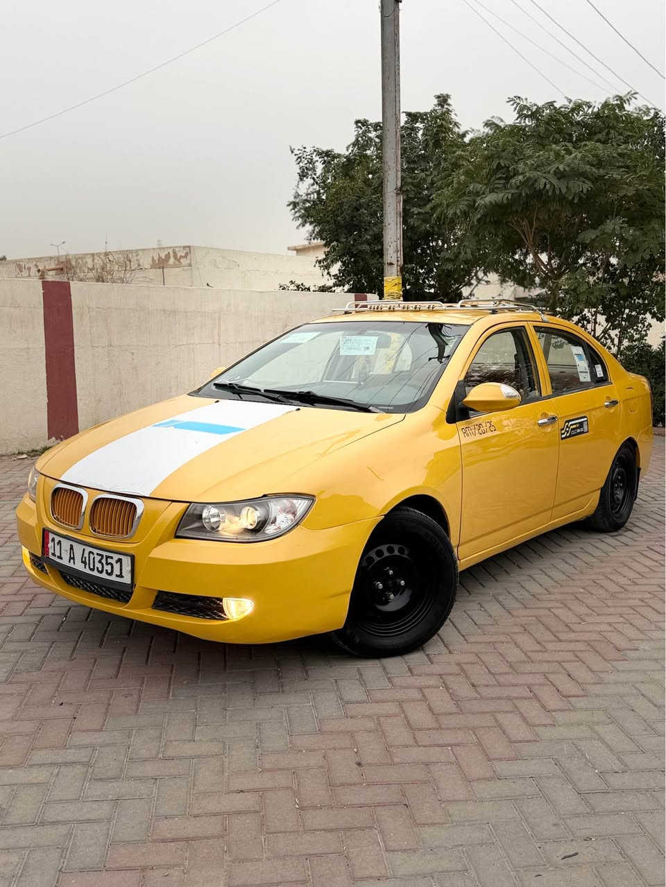 السلام عليكم 
ليفان 620 موديل 2011 
الرقم الجديد هزه وسنويه جديده 
محور كير ومكينه كورلا نحله اوتماتيك 💯
صدر امامي خلفي نضيف 
كهربائيات كلها شغاله 
تخم تاير جديد 
منضومه زنون 
شاشه 
تبريد ثلج 
السياره بدون اي نقص وجديده من كلشي وبل عافيه عل ياخذها 
السعر ٤٥ وبيها مجال 
مكاني بغداد حي العامل 

‭٠٧٧٧ ٦٧١ ٤٠٧١‬ بغداد, العراق
