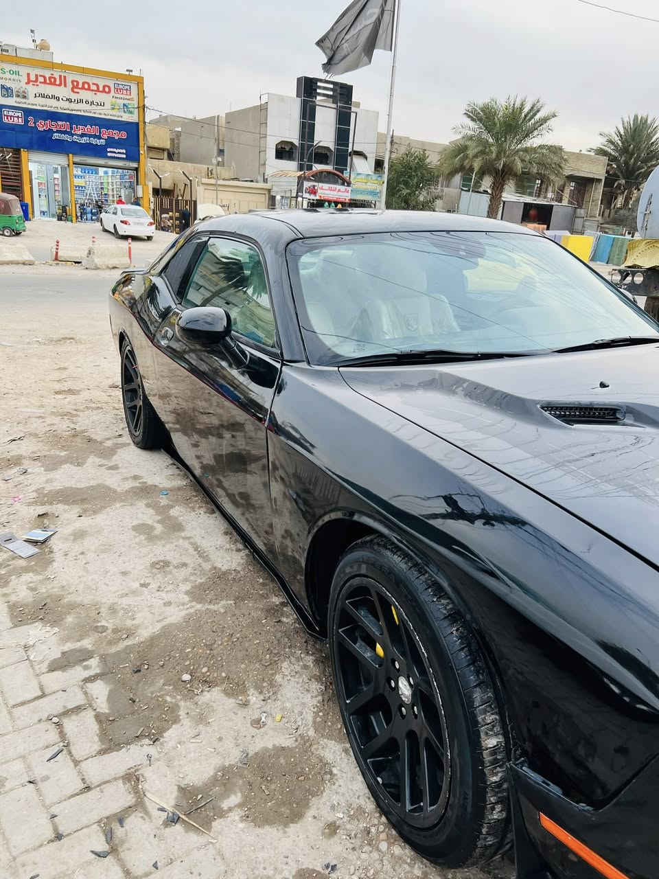 جالنجر موديل 2014 محدثة 2022 رقم بغداد سيارة حادثها جاملغ خلفي مال امريكا وهنا بالعراق جاملغ امامي جان بيها وشم وانشال السيارة مصبوغه حزام اثر شخوط من الوشم سيارة حلوة وخير من الله سعرها 120 بيها مجال مكان دوره  ابو دشير 
***********
