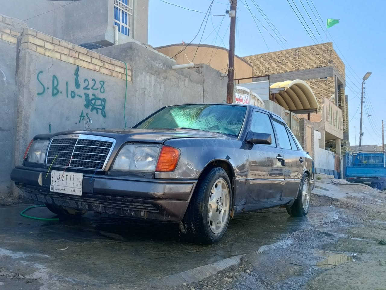مرسيدس دب 92 محرك جيد جدا مصبوغه عام فتحه السعر 30 وبيها مجال مكاني بابل حي المهندسين *********** الشراي بخدمته  رقم بغداد تحويل ثاني  يوم
