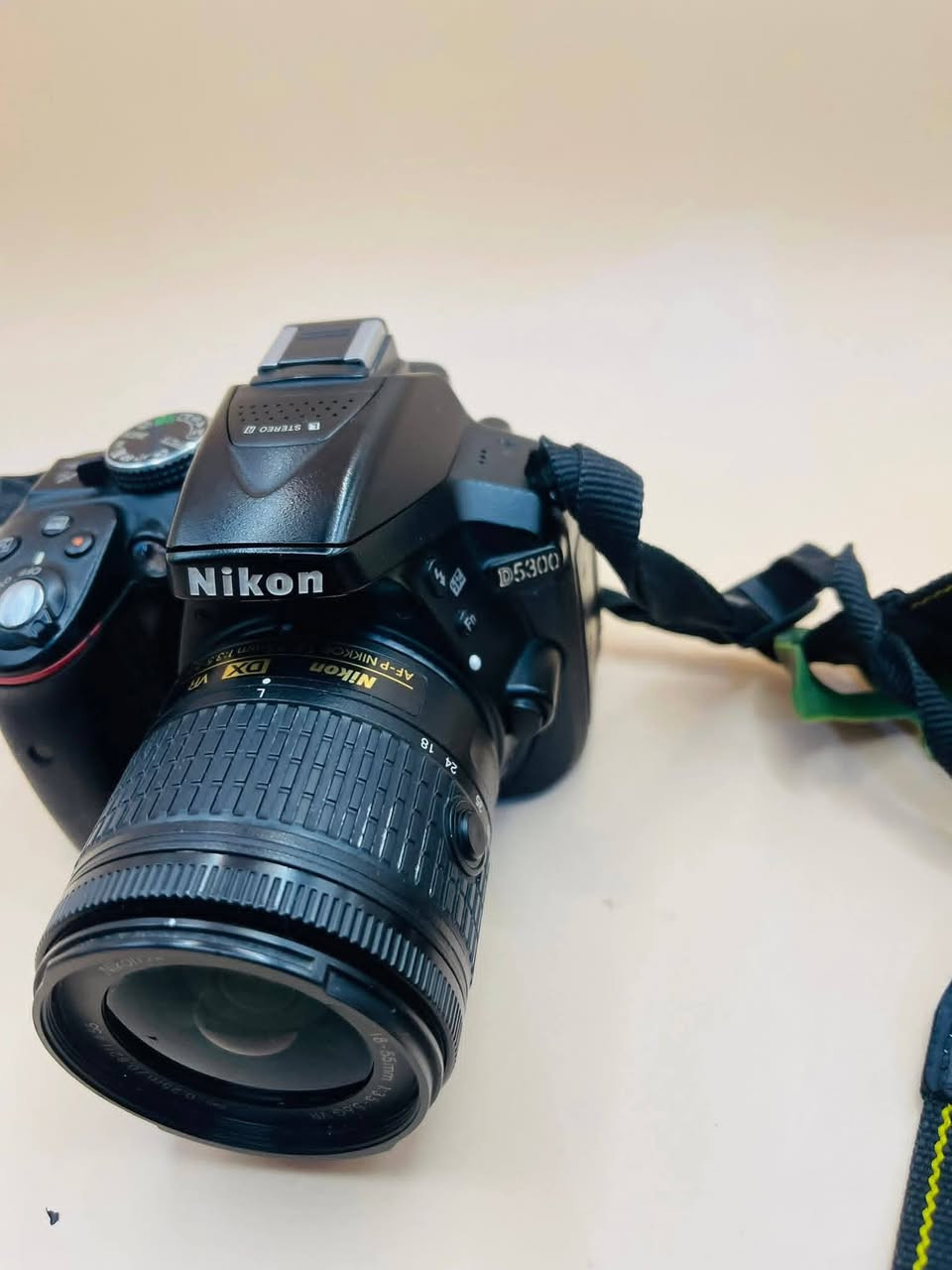 كامره نيكون 5300 ✅
عدسه رياضيه 300-70 ✅
عدسه 18-55 ✅
عدسة ١٤٠.      ✅️
درع جلاتني اصفر ✅️
هود و رام 32 ✅
شاحنه وحزام كتف ✅
الكامره جاهزه للتصوير ✅ 
السعر 500 بيع مجال


**إذا كنت صاحب هذا الإعلان وتريد حذفه لأي سبب، رجاءا أرسل رسالة إلى الدعم الفني**