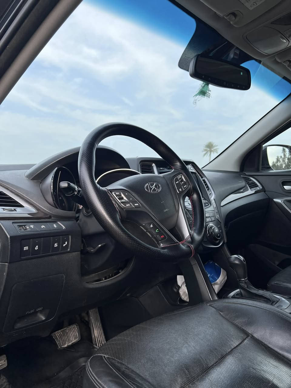 سياره سنتافي للبيع موديل 2016 كراند
7 راكب فول بنراما بصمه تبريد قطعتين 
اعلى فئه بالسنتافي سياره معروضه ب 150 وبيها مجال 
ملاحظه السونار مرفق مع الصور سونار حديث 
بتاريخ 24/1/2026 
للاستفسار اكثر الاتصال على الرقم
*********** 
العنوان / بابل حي الجزائر قرب مستشفى الحياه
