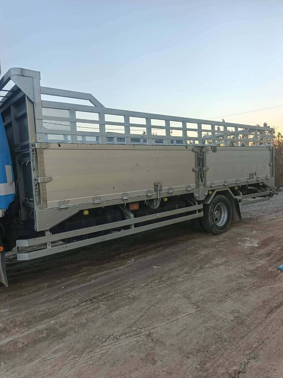 بدي البيع سته وربع بدي براد أصل قطعتين ٨٠
العرض ٢٣٠( السعر ٢٥).....0780558566,,,,, ***********
