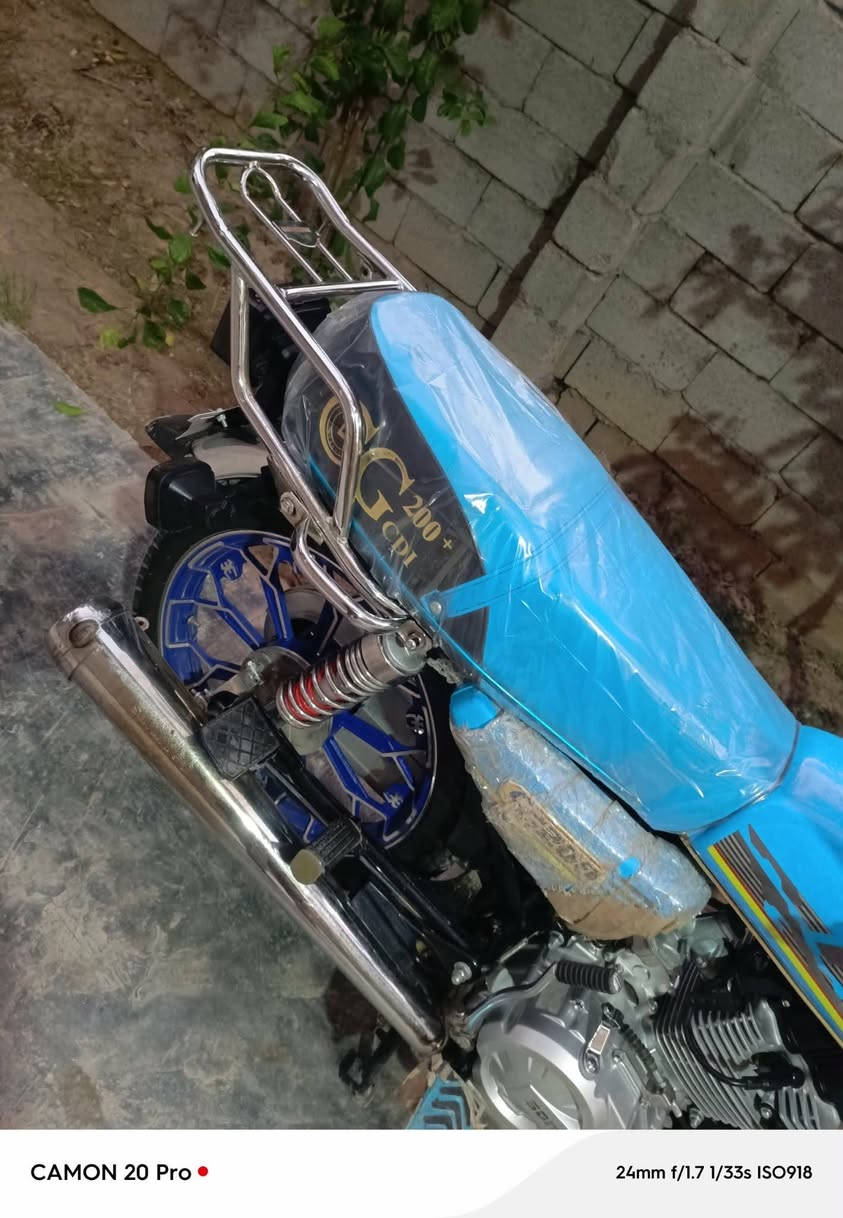 سلام عليكم سيفان مديل 2025محرك 200 زيرو لدراجة مماشية لون مميز بصمات سويجات كاملة اوراق كارتوني مكاني ديالى بعقوبة قرب جسر خرنابات 730وبيهة مجال حك لجية ***********
