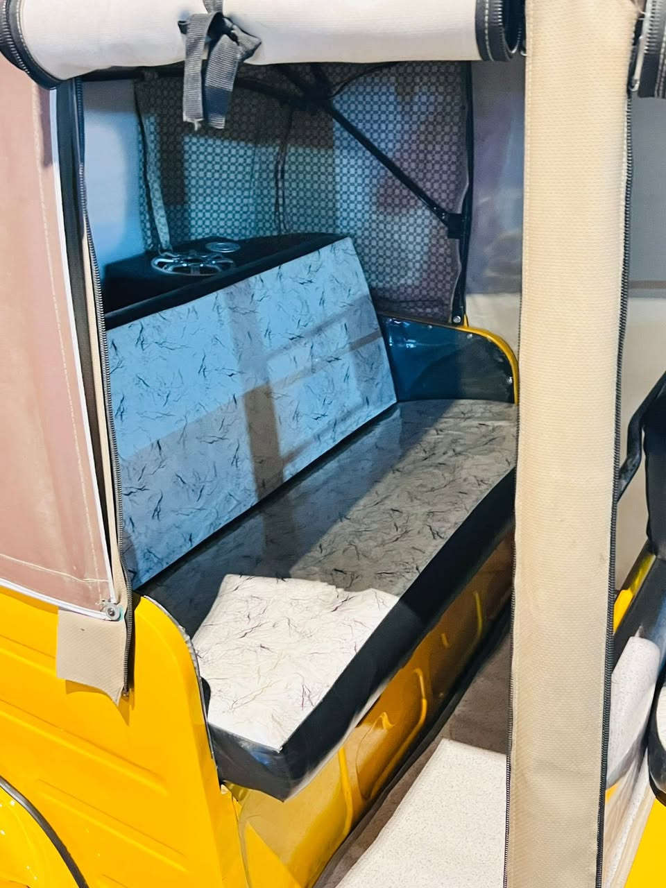 سلام عليكم تكتك لبيع  اوه مروس مرقمه بسمي مودي (2019)شهره 10مضبوغ عامه فران الجماليه تكتك ما نقصه يا شي مدينه الصدر قطاع 39 رقمه ***********
