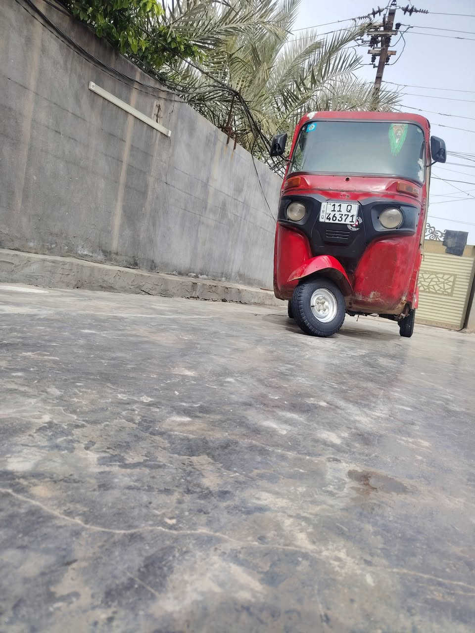 سلام عليكم تكتك موديل ١٨ رقم او سنويه التكتك خير من الله بس يرادله تعديلات شويه مكاني بغداد سلمان باك المدائن السعر ٤٢٠٠ او بيه مجال رقم الهاتف ***********
