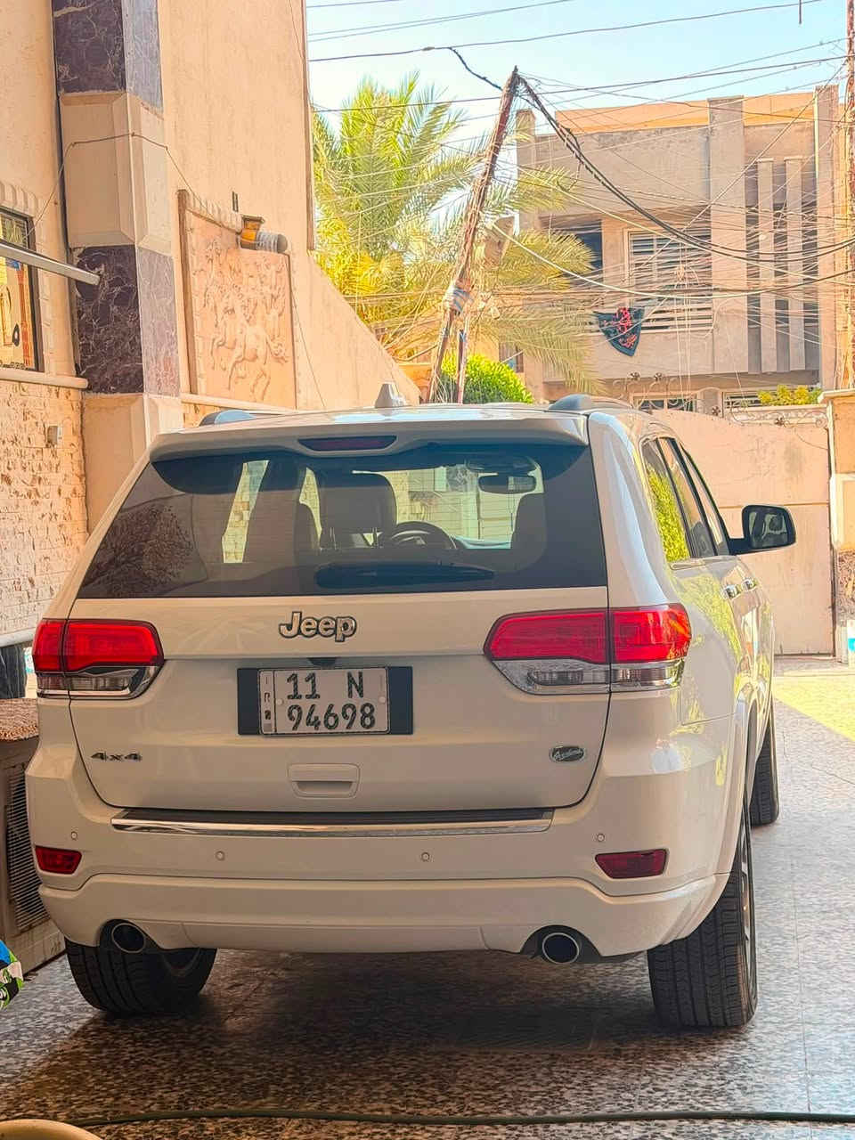 جيب اوفرلاند خليجي فول مواصفات 1/1
الموديل : 2020
المحرك : V6 3.6L
الرقم : بغداد بأسمي تحويل ثاني يوم مباشر 
المواصفات :
* ﻿﻿تشغيل عن بعد .
* ﻿﻿دفع رباعي 4x4 .
* ويل قياس 20 .
* ﻿﻿سقف بانوراما .
* بصمة مع دخول ذكي .
* دخول سهل للسائق .
* نظام تشغيل واطفاء اوتماتيكي للمحرك .
* ﻿﻿فرش المقاعد من الجلد .
* ﻿﻿المقاعد الأمامية كهربائية مع وسادة ظهر .
* ﻿﻿ذاكرة لحفظ وضعيات الجلوس .
* ﻿﻿المقاعد الأمامية تدفئة وتبريد .
* ﻿﻿المقاعد الخلفية تدفئة .
* ضبط الستيرن كهربائي .
* ﻿﻿تدفئة ستيرن .
* تبريد قطعتين مع مناخ منفصل .
* ﻿﻿شاشة 8.4 انج .
* ابل كاربلي واندرويد اوتو .
* ﻿﻿نظام الملاحة (GPS) .
* نظام قياس ضغط الإطارات . 
* اربع وضعيات قيادة للطرق الوعرة .
* وضع القيادة الرياضي SPORT .
* وضع القيادة الاقتصادي ECO .
* ﻿﻿نظام خاص للطرق الوعرة .
* ﻿﻿المصابيح الأمامية متفاعلة مع LED نهاري .
* ﻿﻿كشافات الضباب زنون .
* ﻿﻿صندوق كهربائي .
* ﻿﻿حساسات أمامية .
* ﻿﻿حساسات خلفية .
* ﻿﻿كاميرا خلفية متفاعلة .
* ﻿﻿مرايا جانبية ووسطية بخاصية التعتيم الذاتي .
* ﻿﻿مرايا جانبية مع هيتر .
* مرايا جانبية قابلة للطي كهربائياً .
* ﻿﻿مثبت سرعة .
* ﻿﻿نظام بريك اوتماتيكي .
* حقيبة العدة الاصلية والأسعافات الاولية .
* ريموت تحكم وسماعات هيدفون خاصة بالسيارة .
* لون داخل السيارة قرميدي .
* تخم تايرات جديد .

السعر / 310 $ وبيها مجال للشراي
المكان / الشعب حي التجار
الرقم / ***********
