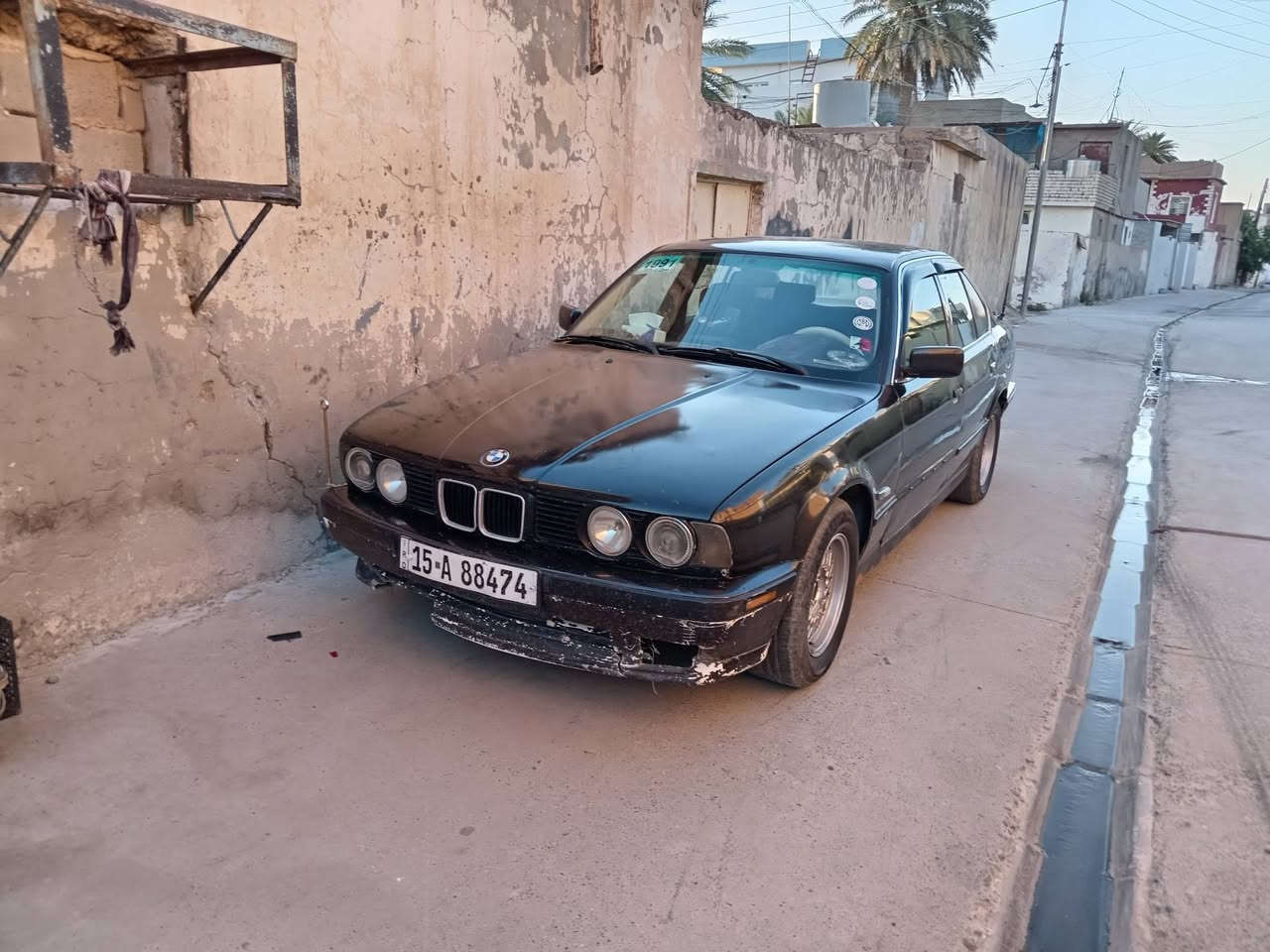 السلام عليكم بي ئم للبيع موديل 91حجم 525 كير ومحرك بطه شرط النضافة طخم تاير جديد صدر جديد كهربائيات شرط تبريد شغال قرفتها جديدة امراوس اب فرخ بطه او كورله اي استفسار خابر عل الرقم  ***********    ***********
