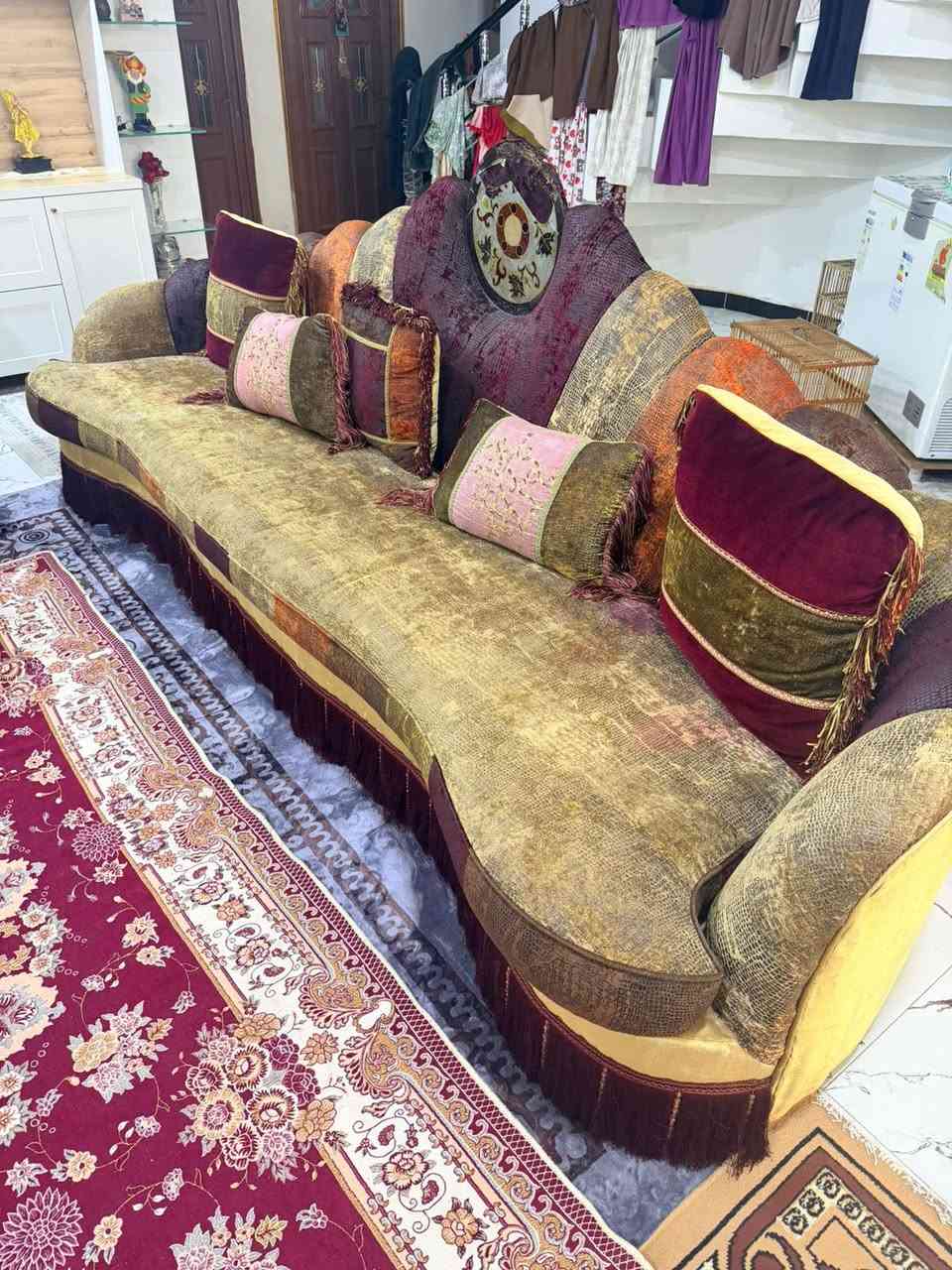 سلام عليكم تخم للبيع نشيف كلش جديد وقوي درجه اولى اقماشه جديد السعر 350 الهاتف ***********
