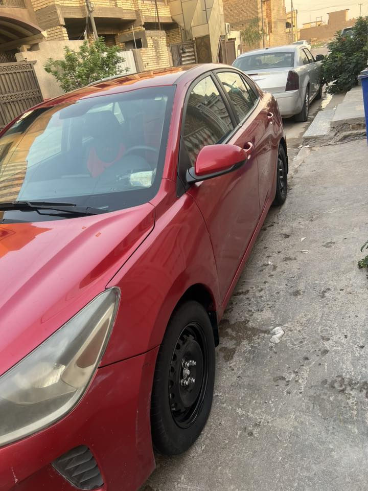 كيا ريو 2019 
سعرها دفتر وبي مجال .
بيها 3 قطع صبغ 
محرك 1600
رقم جديد بغداد 
***********
