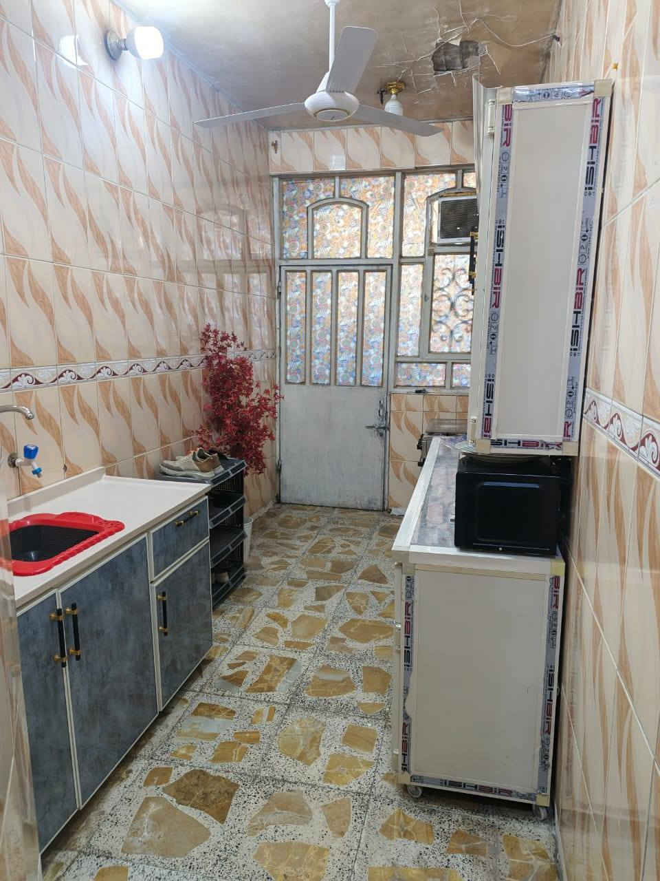 للبيع 
١٠٠ متر مربع
بضهر مطعم جكن اوسلو منطقه الثلاثينات
قاط ونص
تحويل مباشر 
***********
***********
بيع مباشر تحويل 
شوكت متحب تجي شوف البيت 
بيع نقد 
قصط اسف 
مبادره ما اكدر 
السعر اتصل بيك خير ودلل 
واتساب 
اتصال موجود
