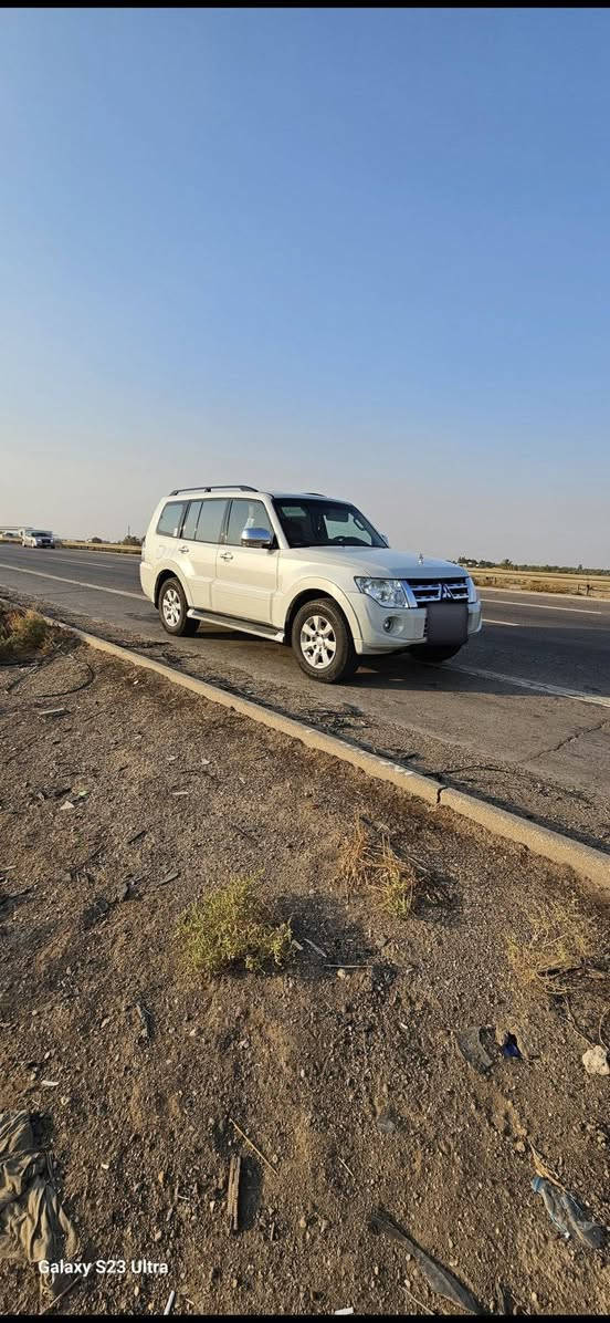 باجيرو حبتور موديل ٢٠١٤
كفاله عامه عدا قطعتين كلير
رقم بصره مشروع وطني 
فول مواصفات واحد ع واحد 
محرك بلادي شرط الفحص 
جاهزه محرك كير حدايه تخم تاير 
عنوان بابل للإستفسار *********** سعر 149
