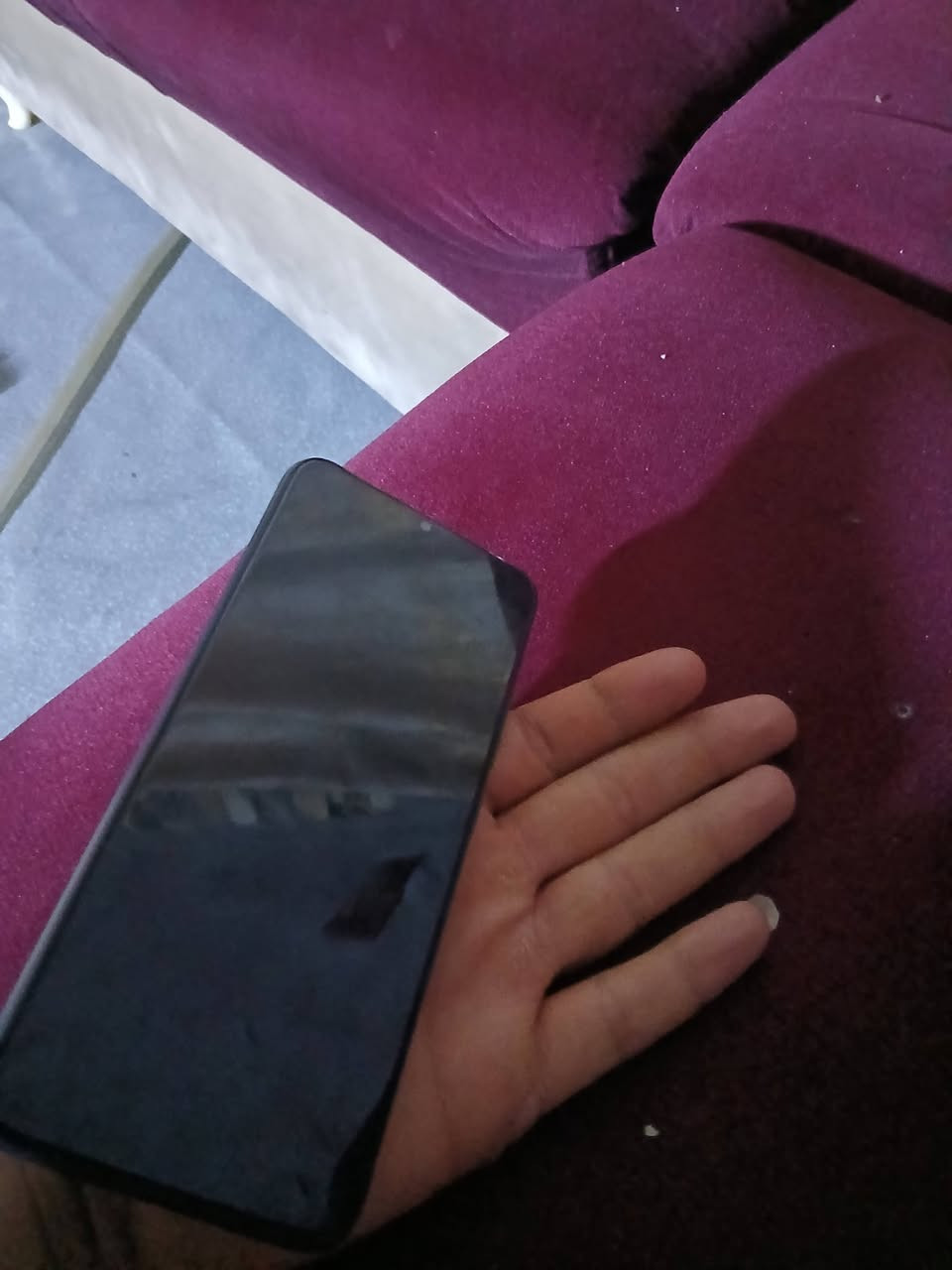 السلام عليكم متاح ريلمي C11 جهاز نضيف حيل وما مفتوح يرهم بيع ومراوس مكاني حله مركز *********** واتساب.
