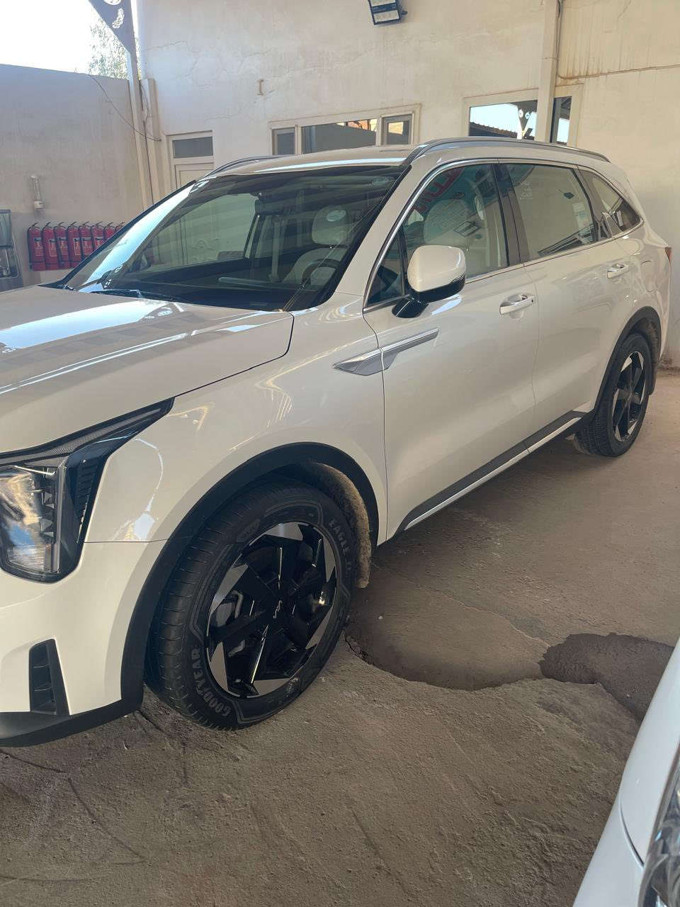 سورنتو 2024 محرك6سلندر رقم أربيل بيه فقط تكحيله بسيطه في قبق الجنطه والباقي كفاله عامه سعره305وبيه مجال بسيط مكانه النجف حي الجامعه للاستفسار ***********
