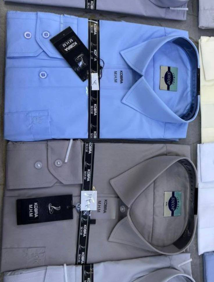 لأصحاب الذوق الرفيع فقط! 🔥
​وصلت الوجبة الجديدة من القمصان الراقية. قطعة أساسية لا غنى عنها في خزانة كل رجل يبحث عن التميز.
✅ قماش فاخر (Super Quality).
✅ ألوان عصرية وراقية.
✅ سعر مناسب للجميع.
​📍 متوفر الآن في BOX للزي الرجالي.
للحجز والاستفسار، يرجى مراسلة الصفحة أو الاتصال مباشرة.
الموقع: الكوت - حي الزهراء - تقاطع أبو علي الكهربائي.
للحجز والاستفسار: تواصل معنا عبر الدايركت 📥 أو اتصل بنا مباشرة:
📞 ***********
📞 ***********
