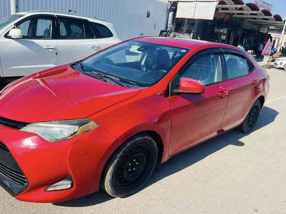 إسلام عليكم 
كورله 2018LE
ضرر خارج العراق 3قطع باب السايق وجامله وبنيد 
السياره موصفاته معروفه فول اوتو 
كير محرك شرط
صدر جديد 
تخم تاير غبل 3اشهر شجديته
باتري جديد 
سياره حلو. وكاعده
رغم سليمانيه 
سنويه سقطت 2024/5/5 
ماشيه 71 ميل وغابل الزياده 

***********
السعر 130وبيه مجال 
مكان السياره صلاح الدين قضاء بيجي
