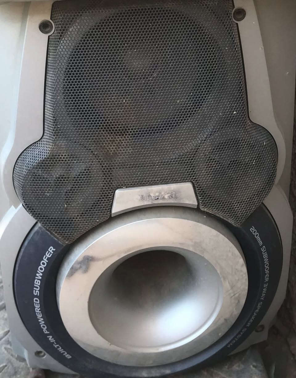 للبيع رايديو يشتغل مسجل مابي قوايش وياخذ همات ٣ اقراص سيدي ابيع على وضعة السعر خاص


**إذا كنت صاحب هذا الإعلان وتريد حذفه لأي سبب، رجاءا أرسل رسالة إلى الدعم الفني**