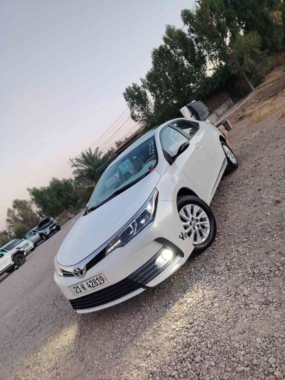 سلام عليكم للبيع فقط كورلا 19خليجي رقم سليمانيه بسمي سنويه30 مكينه 2000 ماشيه 74kmحقيقي سياره 1/1فول مواصفات فتحه كشن جلد داخل صاج شاحن لا سلكي كامره وحساس خلفي حساس اطارات منضومه زنون عالي ناصي سبير شركه ما نازل 3سويجات شركه سياره كفاله عامه حديد وبلاستك من الصبغ وتبديل وبارد ومن الرصعه سياره جديد بمعنه الكلمه مال جناي مكاني ديالى المقدادية رقم الهاتف *********** السعر 175وبيهه مجال للشراي وجناي هاذه الشكل الخليجي
