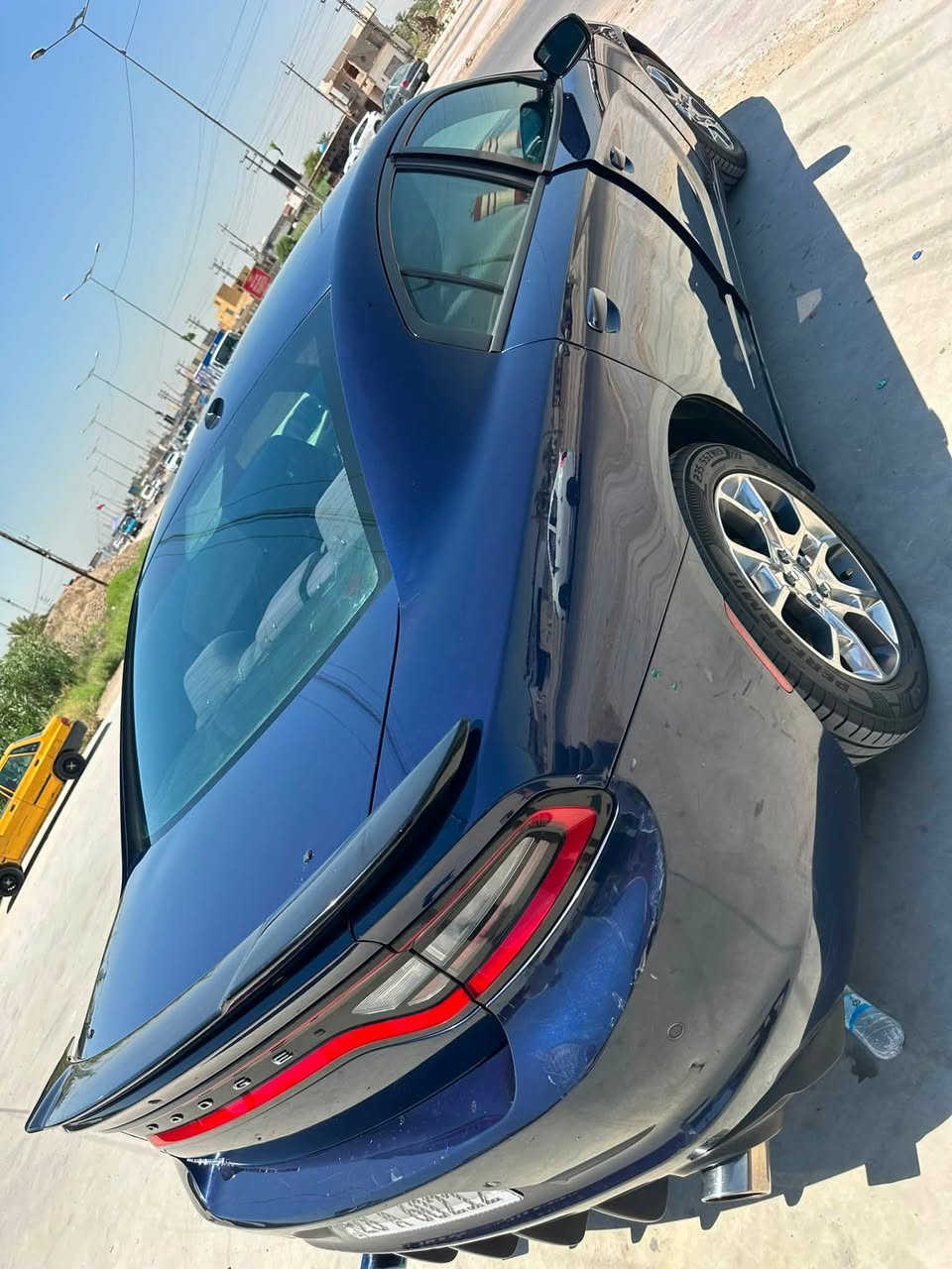 السلام عليكم للبيع او مراوس 
جارجر ٢٠١٥ وارد امريكي  محركv6 sxt 
حادثها جاملغ وبنيد فقط 
باقي الكشر مكفول 
كير مكينه تبريد خير من الله 
تخم تاير جديد 
باتري جديد 
منضومه بانزين جديدة. 
جاهزة من كلشي داخلة سيرفس جديد 
باسمي سنويه  رقم نجف وهزه جديدة تحويل مباشر 
مكاني بغداد 
السعر ١٤٥ 
اتصل وتدلل 
***********
