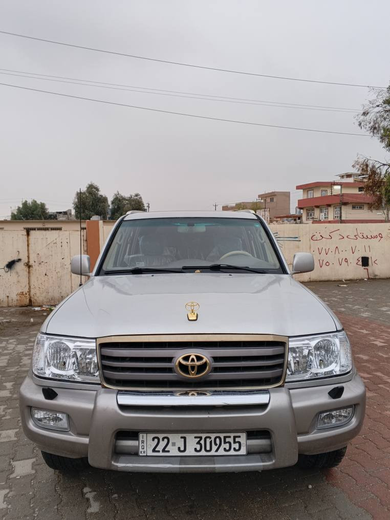 مۆنیکا 2006 Gxr فول مواسەفات دووپارچەی بویاغە بۆنیت و نیوەی چاملغی لای سەکن تۆزێک بەتانەی گرتووە شانسی بەشەرت هیچ تری پێوەنییە سەقفی کاڵ بونەوەی هەیە مەکینەی بەشەرت فەحسووهەزەی تازەیە سەنەوی دوومانگە بەسەرچووە تەحویل ووەکالەبەشەرت ژمارەی موبایل ***********واتس اب و فایبری لەسەرە كركوك, العراق
