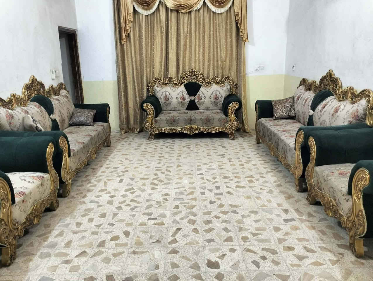 السلام عليكم توفرت تخم ملكي 10مقاعد اي ضرر مابي  شرط النظافه شرط الفحص  السعر 250بي مجال العنوان بعقوبه اي استفسار خاص


**إذا كنت صاحب هذا الإعلان وتريد حذفه لأي سبب، رجاءا أرسل رسالة إلى الدعم الفني**