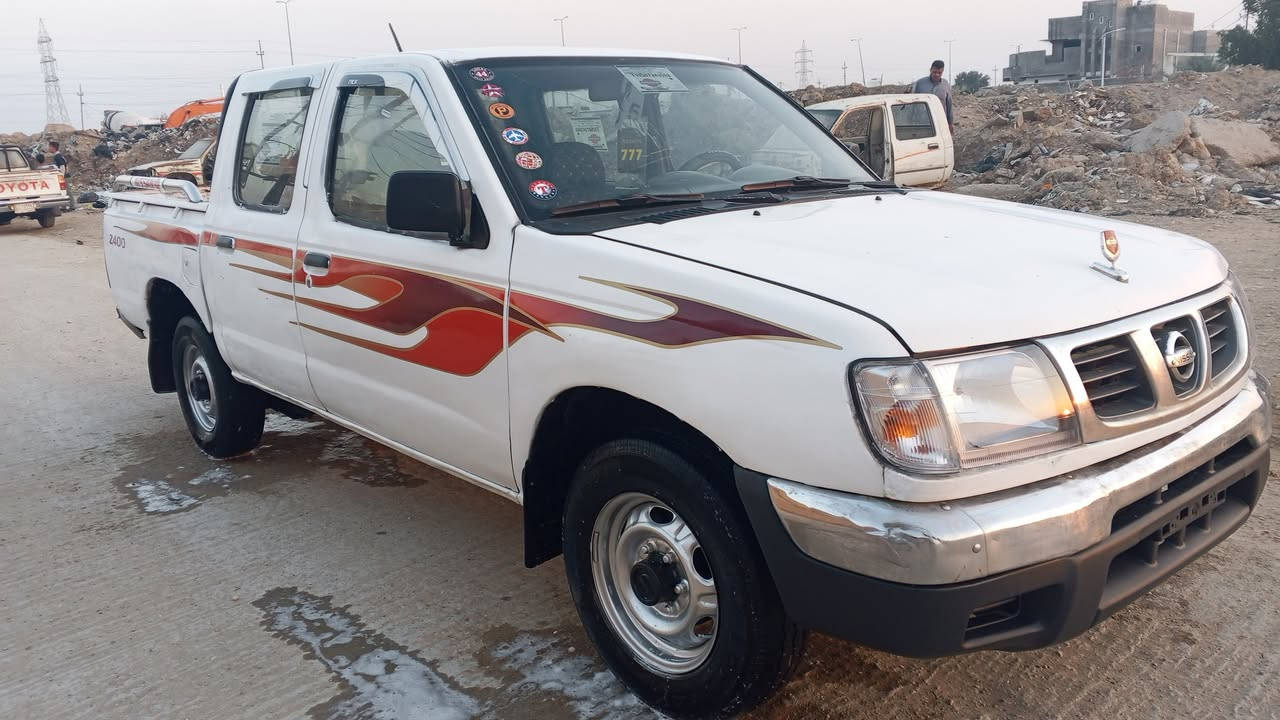 للبيع بيكم نيسان موديل 2003 مزاد وزارة الداخليه محرك كير حداديه كهربيات كله جاهزه سعره 52ورقة وبيه مجال مكان ناصريه الرفاعي مكلف بلنشر ***********
