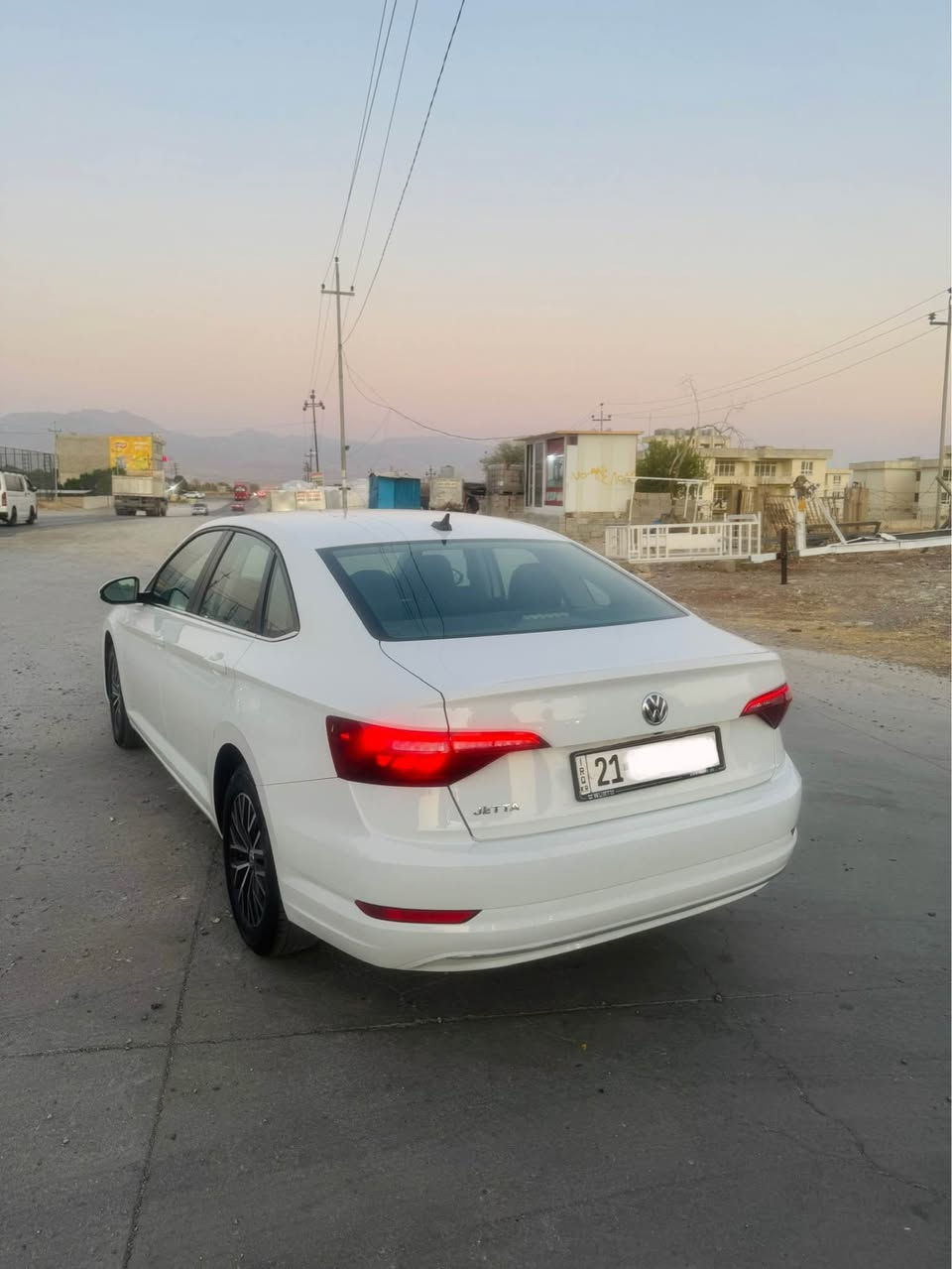 jetta 2021  سپی بەفری

سەیارەیە نمونەیە لە جوانی و پاکی
هەموو شتێکی وەک شەریکە ماوە
مواصفات ئەمریکیە 
یەک پارچەی بۆیاغە بێ ناو
ئێرباگ بەس سوکان تەقیوە و بیلادی بۆ دانراوەتەوە

سەیارەکە هەموو شتێکی بەشەرتە 
سەنەوی و ڕەقەم و هەزەی تازەیە

0770-174-3005
0750-343-1377
————————-
شوێن: ڕانیە رانية, السليمانية
