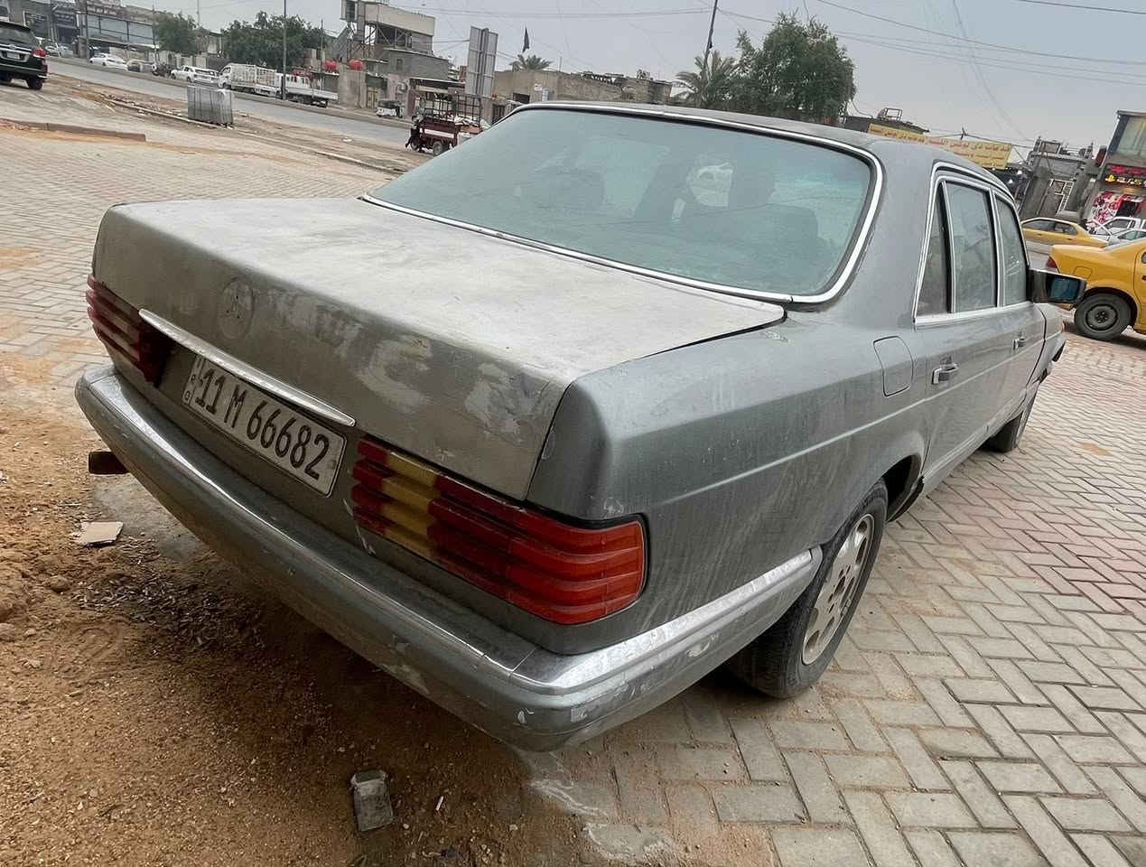 السلام عليكم
للبيع مارسيدس جامبو موديل 1990 حجم السيارة 560 SEL 
السعر 60 ورقة 
الرقم مميز 
العنوان بغداد ساحة مظفر 
الرقم ***********
