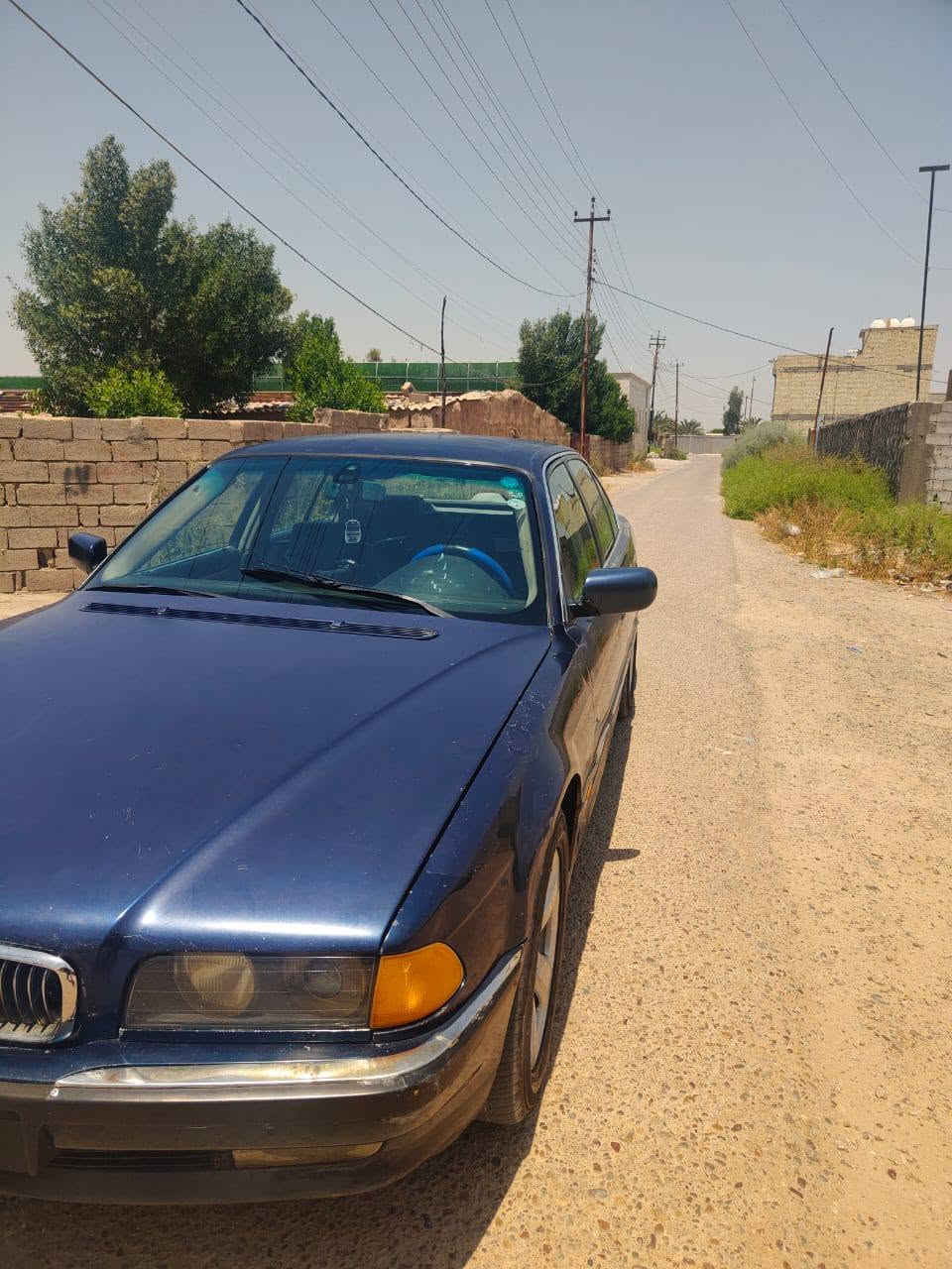 السلام عليكم سيارة  BMWخفاش موديل 1997 كير و محرك كفالة محرك 8 سلندر 44 حدادية صدر جيدة تبريد شغال فقط فيه ليك تخم تاير جيد قياس 17 غرفة داخلية تعبانة كشر خارجي يحتاج صبغ بـ اسمي رقم دهوك سنوية لنهاية 2024 منتهية بغداد الدورة عرب جبور قرب مركز شرطة عرب جبور  السعر: 55 بي مجال بسيط حك الجية
رقم الهاتف ***********

***********

الرقم فيه واتساب
