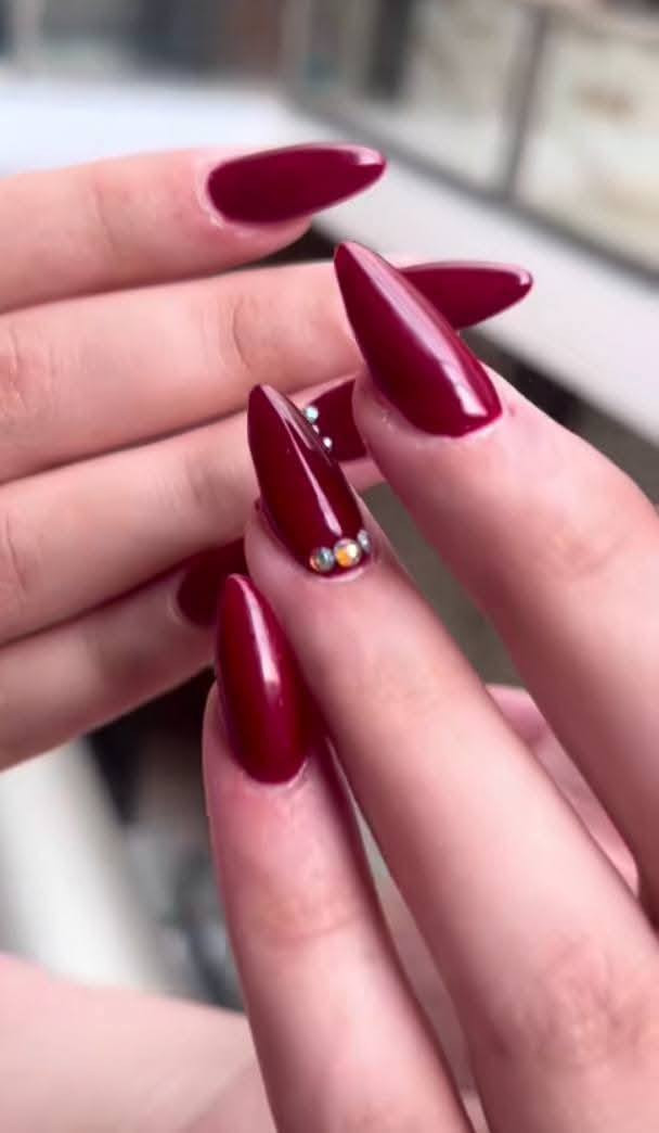 هلا بشهر رمضان كريم ينعاد عليكم صحه وعافيه
*********** حجز
 ***********
وتساب فايبر تلكرام 
مجمع B3 …❤️
 ..…❤️ اوقات عمل من ساعه 9 صباح الغاليت ساعه  ٣
اليل  ويه سحور طول ايام رمضان  

تعلن حلاقة  ساره  للسيدات
وجهج تعب من طبخ و تنضيف حلج عدنه 💄🧠🧠 
حفافه  شمع خيط + تنضيف بشره عميق  بارقه الاماسكات مع   كل هاذا ب 5  الف فقط 
ونبوله نضاره هديه وبهري ناس بجمالج وفرحي زوجج و خطيبج بياض ثلج يم حلاقه ساره للسيدات 👱🏻‍♀️💜🫶🏻❤️

صبغ شعر بكل انواع الالون ب  مع المعالج هديه 👰🏽‍♀️💜
ميش كب كامل مع المعالج هديه 💅🏻💇🏼‍♀️
تسريح الشعر     سعره خاص 🤍❤️‍🔥❤️‍🔥
الرموش دائميه ب  🌝💅🏻💅🏻
دلست الوحيدو لكن المميزون 🤍🤍🤍🤍🤍🤍🤍🤍🤍🤍🤍🤍🤍🤍🤍🤍🤍🤍🤍🤍🤍🤍🤍
بيضاء ك بيضاء الثلج مع خبطه وصابونه حلاقه  ساره خلال يوم واحد الفرق 💞💞💞👀
انواع القصات الشعر مع الشسوار  

التاتو 🗿🗿❤️ 
البلوك 
💜💜💜
6D 40 💜💜💜

حلاقه ساره للسيدات ترحب بيكم بكل مايعجبكم 🫂❤️‍🔥
***********
***********
❤️❤️❤️❤️❤️❤️❤️❤️❤️❤️❤️❤️❤️❤️❤️❤️❤️❤️❤️
