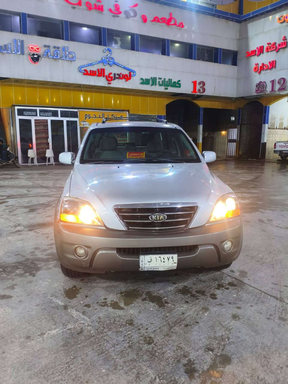 سلام عليكم سيارة سورنتو 2007 خليجي مكفوله من ضربه والعيب الشرعي مصبوغه جماليه صار 15 يوم اثر جرادمكينه وكيرمكفولات حداديه تخم تاير  مع السبير تبريد تدفىه شغال بيع ومراوس سعر85 مكان بصرة جبيله ***********
