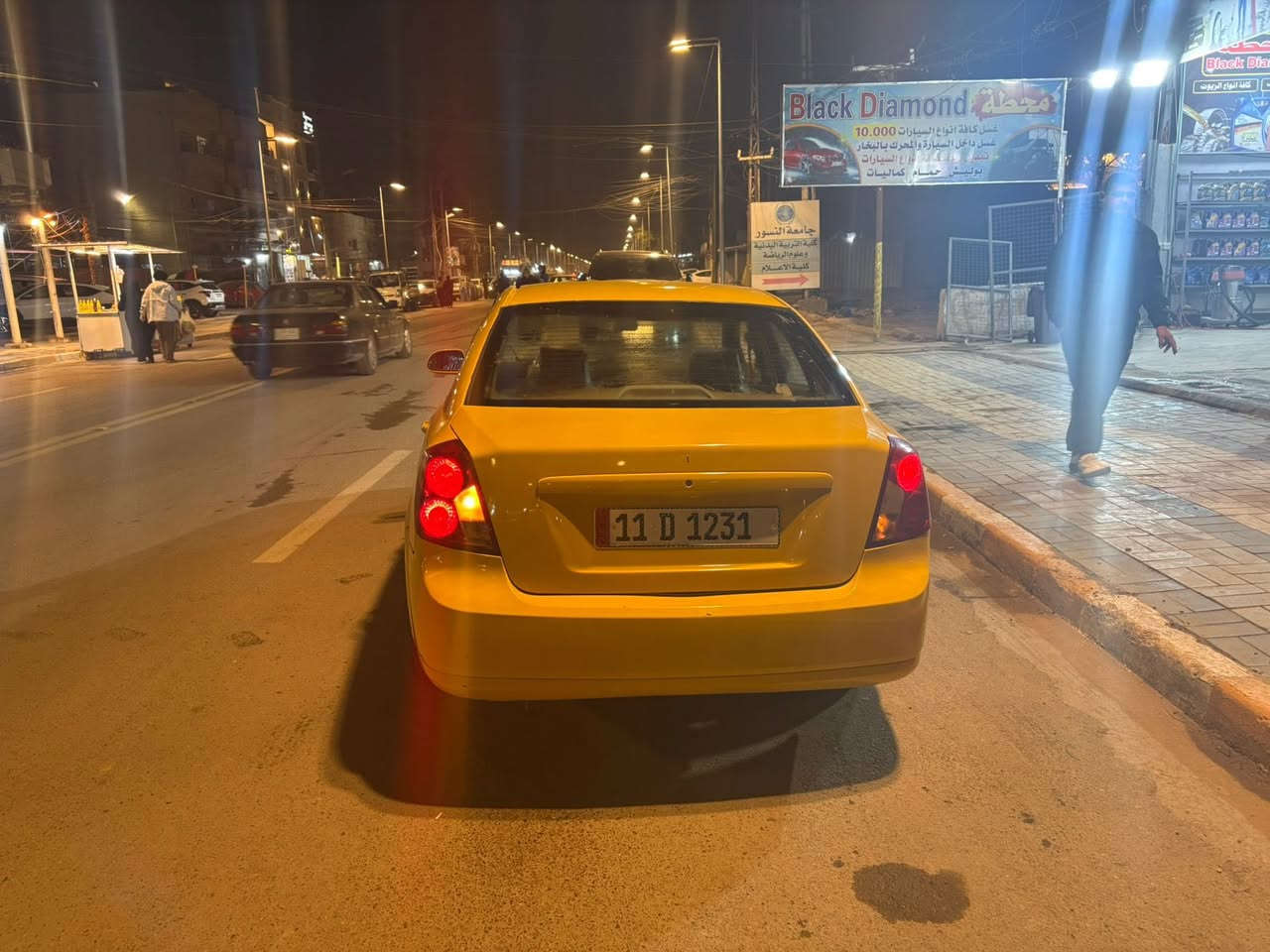 سلام عليكم
اوبتره 2012للبيع 
سنويه ورقم جديد
مكينه وكير مكفولات 
صدر امامي جديد 
صدر خلفي جديد 
سياره مصبوغه حزام 
تخم تايرات جديد 
غرفته نضيفه دوشمه 
عارضه 72$
الي يريده يتصل وبل خدمه
***********
مكان سياره بغداد
